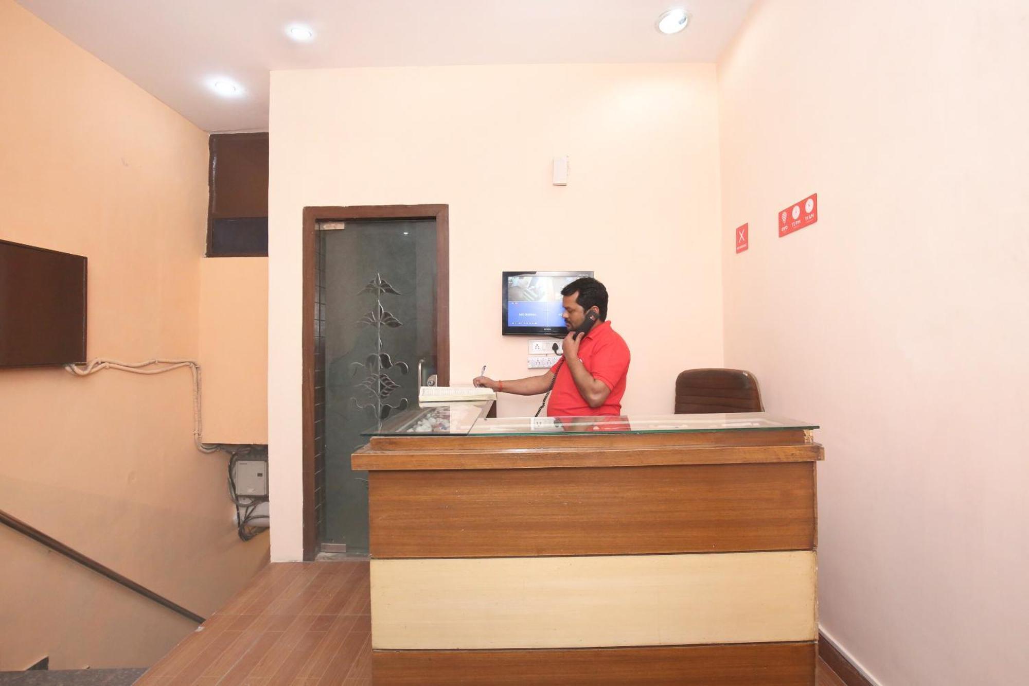 Super Hotel O Rajesh Palace Chandīgarh Eksteriør billede